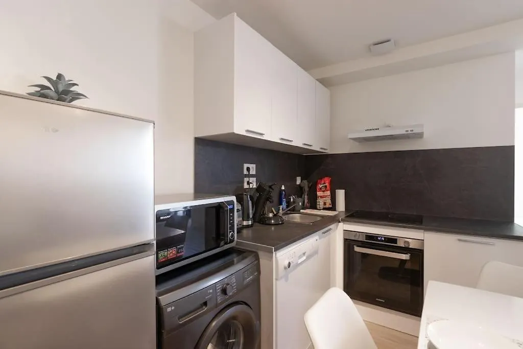 Cabana & Hypercentre Cosy Apartment Roanne